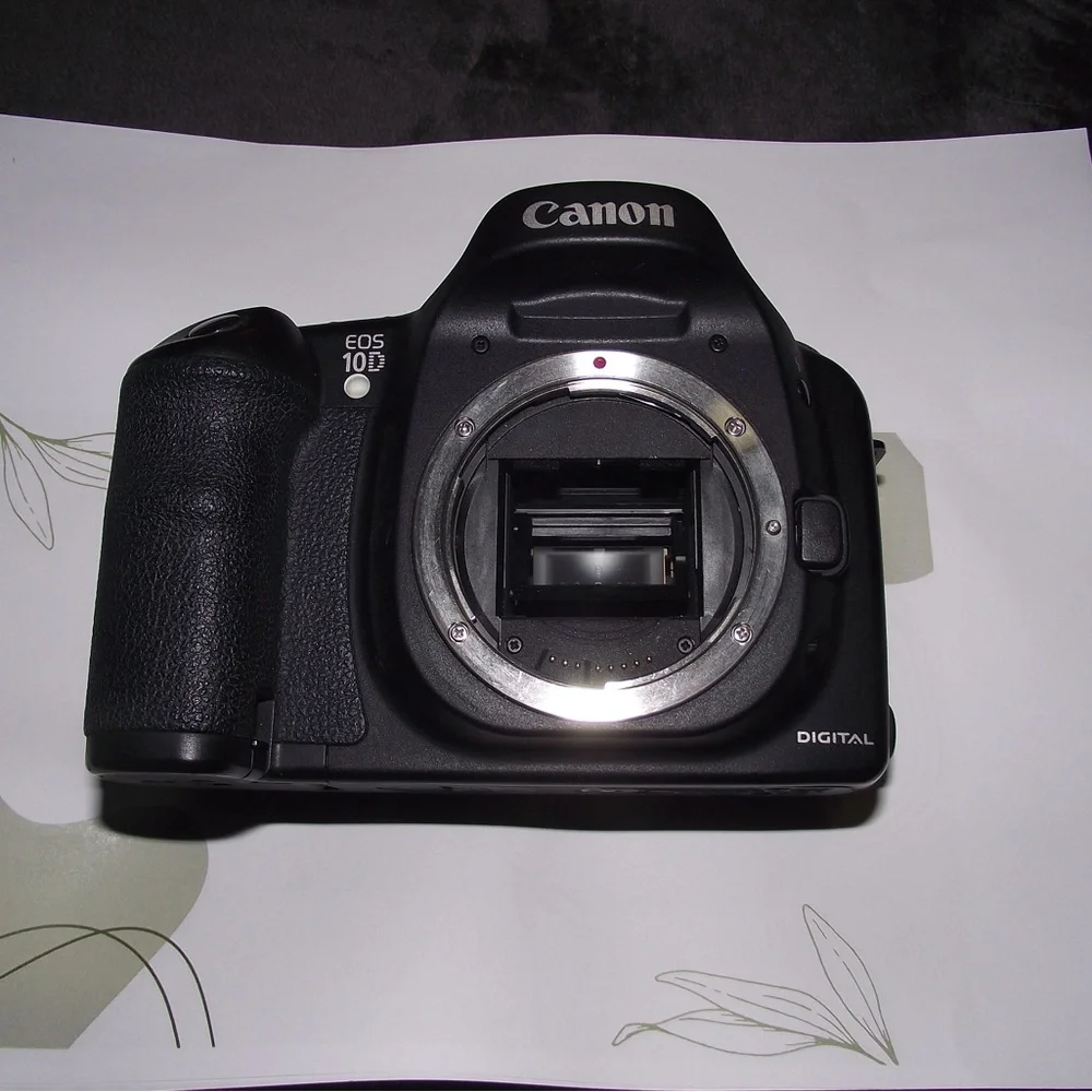 Canon EOS 10D Black Digital Camera- CAMERA BODY + CHARGER ONLY